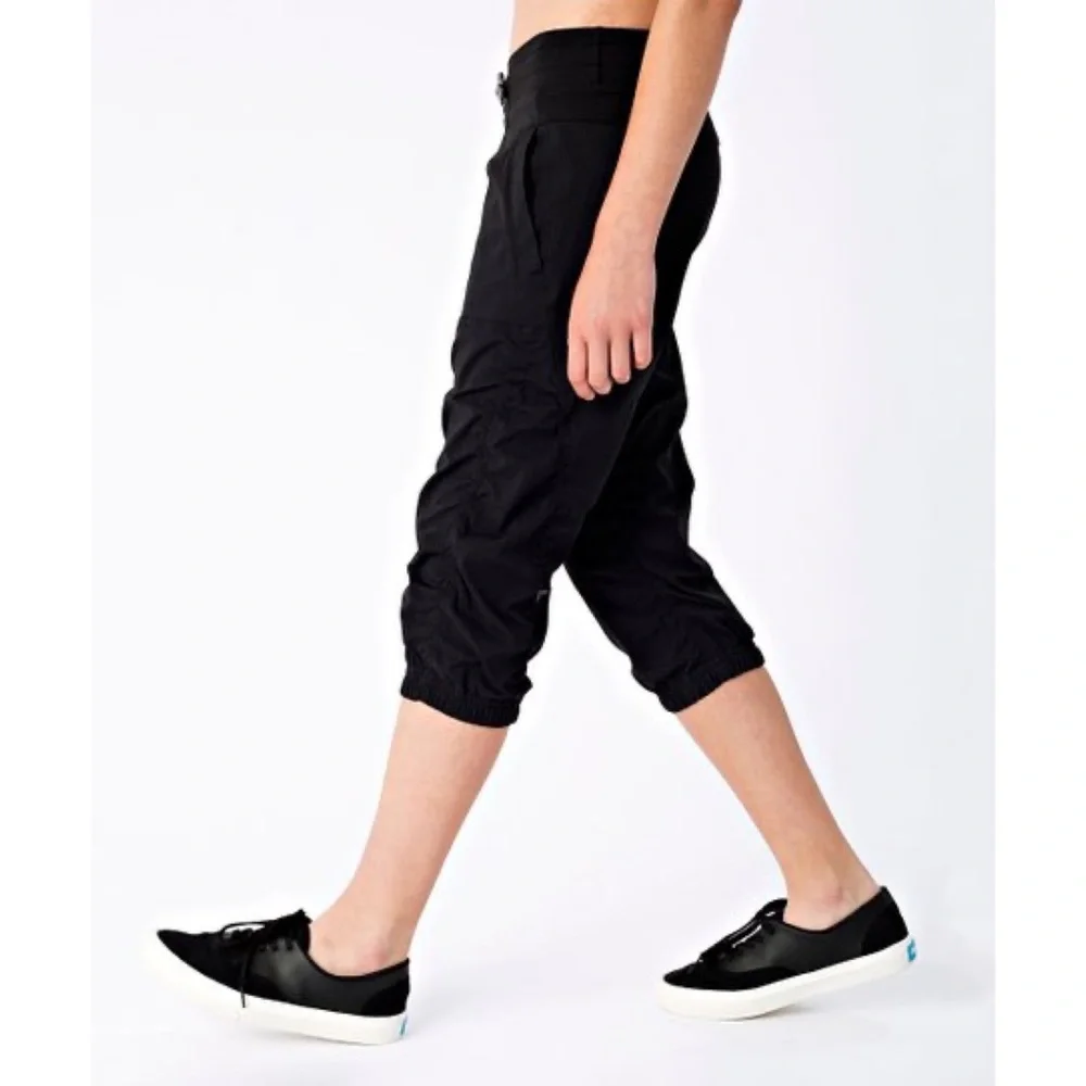 Ivivva by Lululemon Black Live To Move Crop Pants